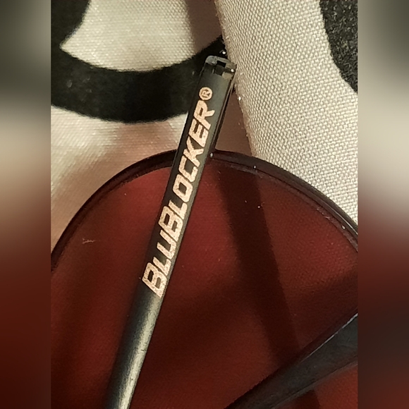 AUTHENTIC RARE VINTAGE BLUBLOCKER 🌞 SUN 😎 SUMMER GIFT 🎁 - Picture 6 of 8